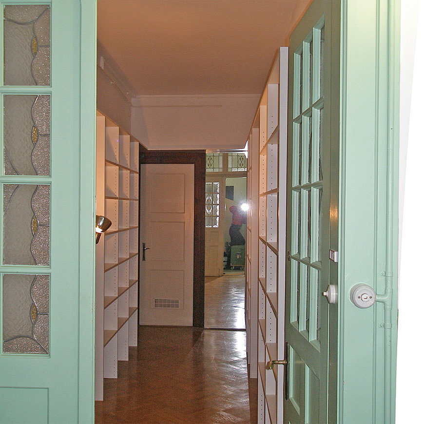 Slide Image